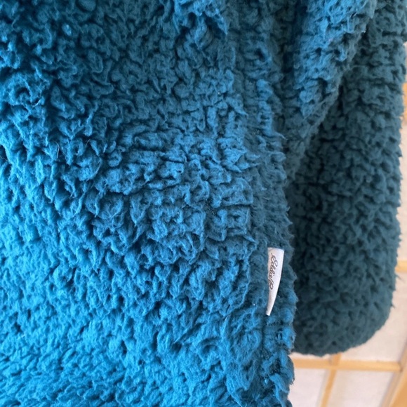 Eddie Bauer Women’s Teal Cowl Neck Plush Teddy Fleece Pullover, size M - Picture 7 of 13